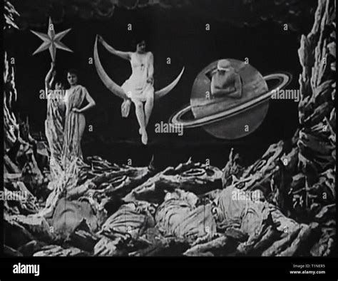 Le Voyage dans la Lune -  Une aventure scientifique qui défie les lois de la gravité avec un casting époustouflant !